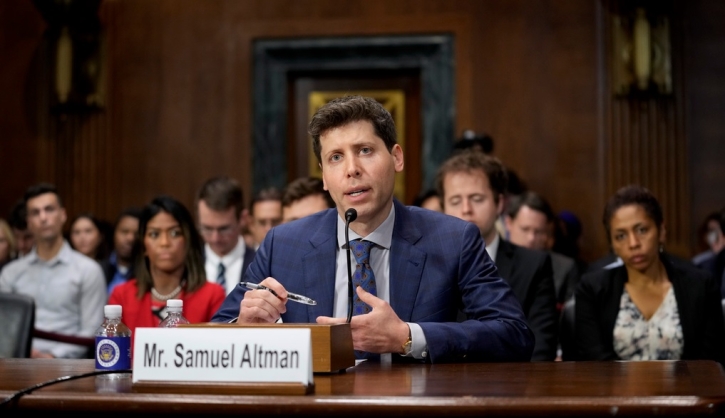 ChatGPT chief says artificial intelligence should be regulated by a US or global agency ChatGPT chief says artificial intelligence should be regulated by a US or global agency