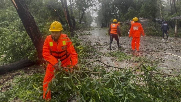 Cyclone Mocha weakens slightly, lies over Myanmar land: BMD