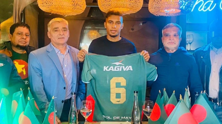 Bangladesh football team captain Jamal Bhuyan signs for Argentine Club Bangladesh football team captain Jamal Bhuyan signs for Argentine Club