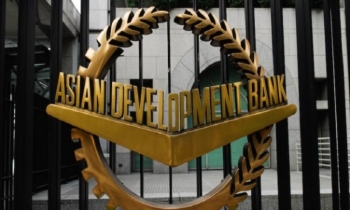 ADB report shows improvements for women’s economic empowerment but gender gaps still remain