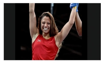 Boxer Zinnat moves to next round