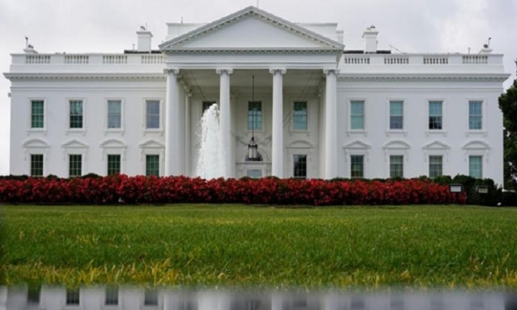 US government hours from shutdown, funding chaos US government hours from shutdown, funding chaos