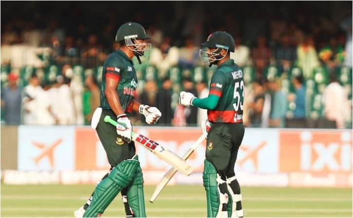 Shanto, Miraz ton propels Bangladesh to 334-5 Shanto, Miraz ton propels Bangladesh to 334-5