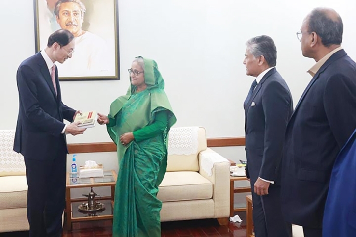 শেখ হাসিনার নেতৃত্বে বাংলাদেশ অভূতপূর্ব উন্নয়ন হয়েছে : চীনের উপমন্ত্রী শেখ হাসিনার নেতৃত্বে বাংলাদেশ অভূতপূর্ব উন্নয়ন হয়েছে : চীনের উপমন্ত্রী