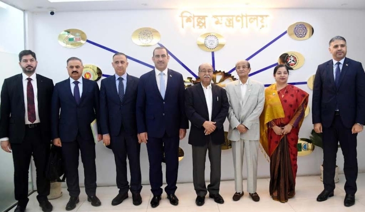বসুন্ধরা এলপি গ্যাসের আয়োজনে ‘এলপিজি নাইট’ অনুষ্ঠিত বসুন্ধরা এলপি গ্যাসের আয়োজনে ‘এলপিজি নাইট’ অনুষ্ঠিত