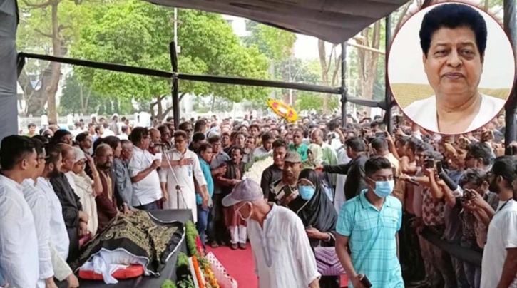 সর্বস্তরের শ্রদ্ধার জন্য ফারুকের মরদেহ শহীদ মিনারে সর্বস্তরের শ্রদ্ধার জন্য ফারুকের মরদেহ শহীদ মিনারে