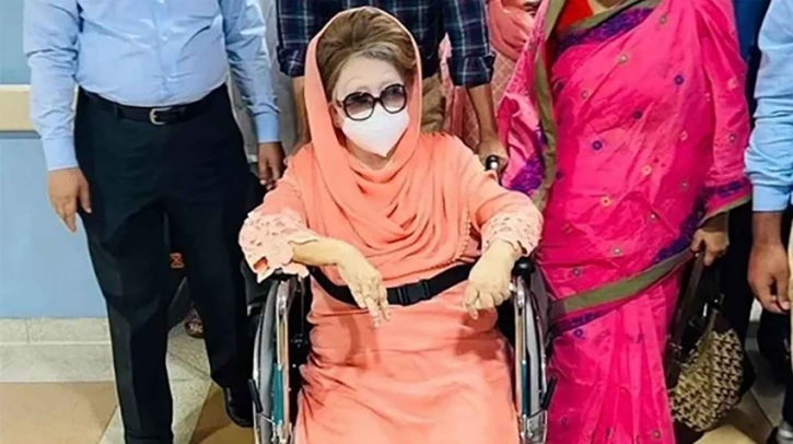 সিসিইউ থেকে কেবিনে আনা হলো খালেদা জিয়াকে সিসিইউ থেকে কেবিনে আনা হলো খালেদা জিয়াকে