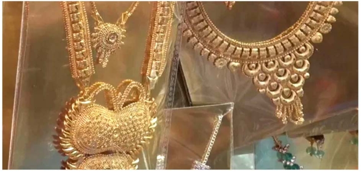 জিআই পণ্যের স্বীকৃতি পেল গোপালগঞ্জের ব্রোঞ্জের গয়না জিআই পণ্যের স্বীকৃতি পেল গোপালগঞ্জের ব্রোঞ্জের গয়না