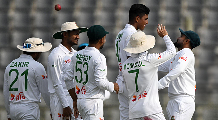 শ্রীলঙ্কাকে ২৮০ রানে থামিয়ে দিল বাংলাদেশ শ্রীলঙ্কাকে ২৮০ রানে থামিয়ে দিল বাংলাদেশ