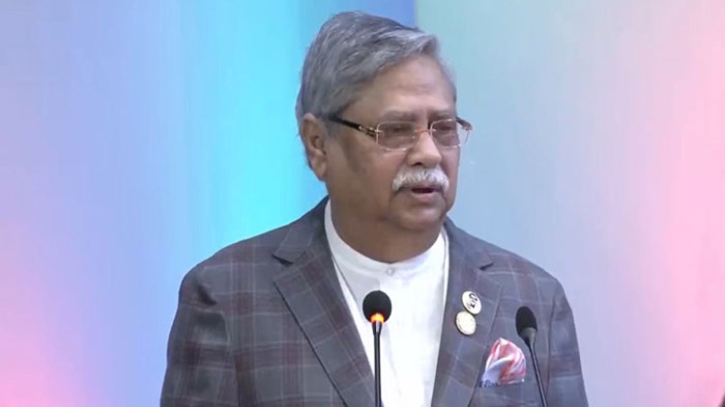 সরকার-রাজনীতিবিদদের সিদ্ধান্তে জনস্বার্থকে প্রাধান্য দিতে হবে: রাষ্ট্রপতি সরকার-রাজনীতিবিদদের সিদ্ধান্তে জনস্বার্থকে প্রাধান্য দিতে হবে: রাষ্ট্রপতি