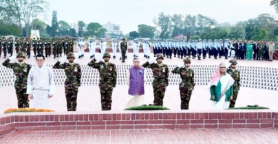 স্বাধীনতা দিবসে স্মৃতিসৌধে রাষ্ট্রপতি-প্রধানমন্ত্রীর শ্রদ্ধা