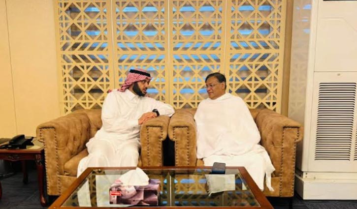 হজ পালনে সৌদি গেলেন পররাষ্ট্রমন্ত্রী হজ পালনে সৌদি গেলেন পররাষ্ট্রমন্ত্রী