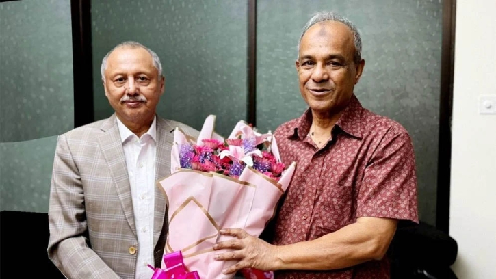 নতুন স্বরাষ্ট্র উপদেষ্টার সঙ্গে এফবিসিসিআই সভাপতির সৌজন্য সাক্ষাৎ নতুন স্বরাষ্ট্র উপদেষ্টার সঙ্গে এফবিসিসিআই সভাপতির সৌজন্য সাক্ষাৎ