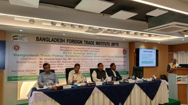 রপ্তানি বাড়াতে আমদানির বিকল্প নেই: বাণিজ্য প্রতিমন্ত্রী রপ্তানি বাড়াতে আমদানির বিকল্প নেই: বাণিজ্য প্রতিমন্ত্রী