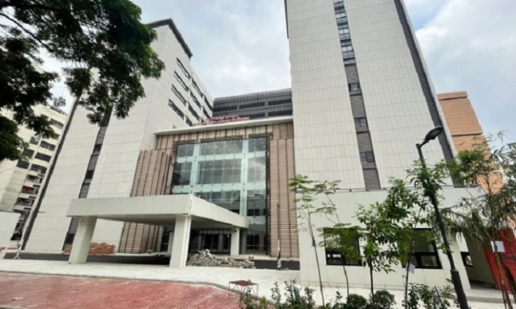 BSMMU Super Hospital to be upgraded to world-class services: VC BSMMU Super Hospital to be upgraded to world-class services: VC