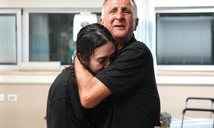 Israel cheers rescue of 4 hostages as Hamas says raid killed 274 Israel cheers rescue of 4 hostages as Hamas says raid killed 274