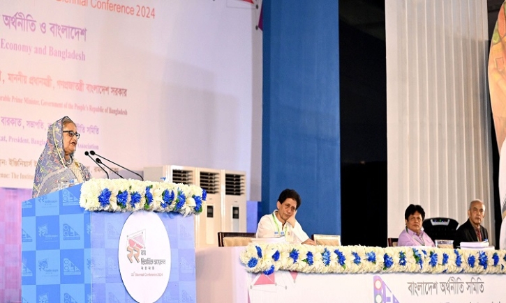 Make plans, policies considering local people, reality: PM to economists Make plans, policies considering local people, reality: PM to economists