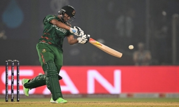 Shakib stars as Bangladesh edge closer to T20 World Cup second round