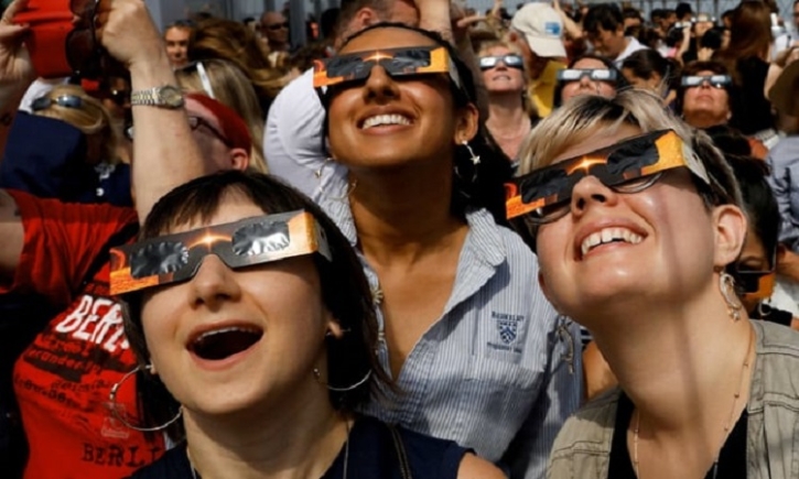 Why unprotected eclipse gazing will leave you seeing stars