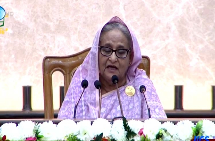 এ কোন দেশে বাস করছি, প্রশ্ন প্রধানমন্ত্রীর এ কোন দেশে বাস করছি, প্রশ্ন প্রধানমন্ত্রীর