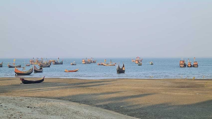 আবারও সেন্টমার্টিনগামী স্পিড বোটে গুলি আবারও সেন্টমার্টিনগামী স্পিড বোটে গুলি