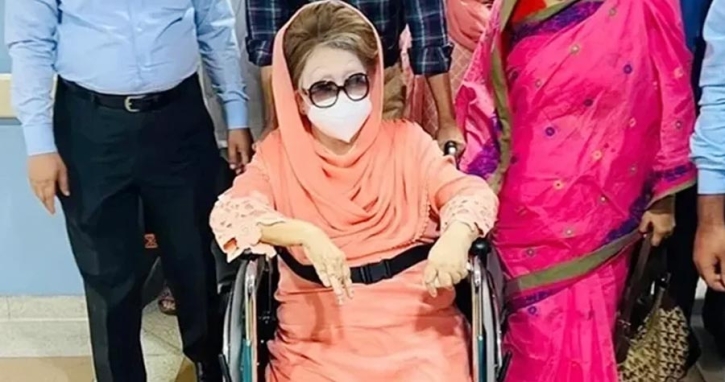 হাসপাতালে ভর্তি খালেদা জিয়া হাসপাতালে ভর্তি খালেদা জিয়া